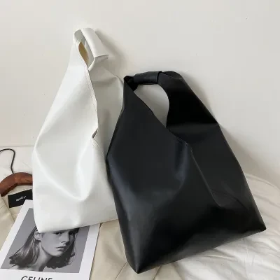 シンプルなレディースバッグ｜おしゃれ　ヴィンテージ風　肩掛け　トートバッグ