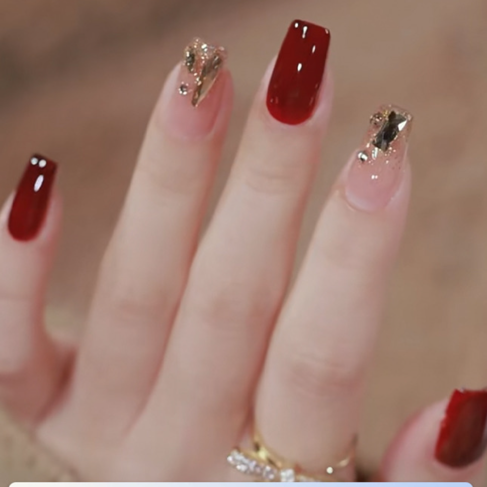 💅ネイルチップ｜レトロレッド10枚　安全で快適なネイル塗装体験を提供します|undefined