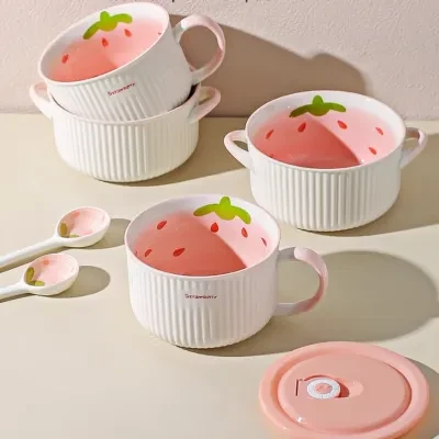 motto 可愛いいちごの柄入り小型ボウル｜蓋付きで食品保存容器としてもOK