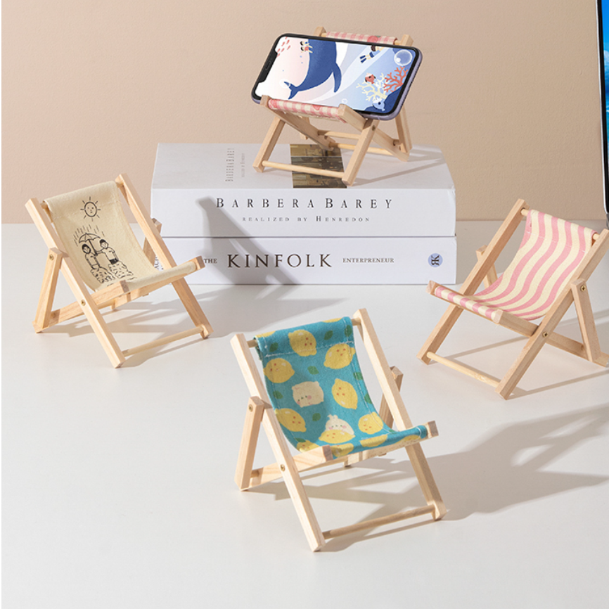 携帯電話スタンド、かわいいストライプビーチチェアデスクトップミニチュアオブジェ。|undefined