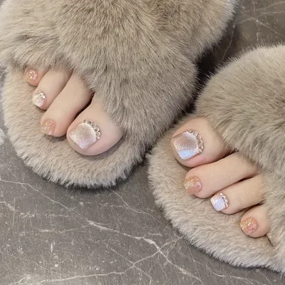 💅ネイルチップ｜足用・フットネイルチップ・手作り・取り外し可能・繰り返し可能・キラキラ