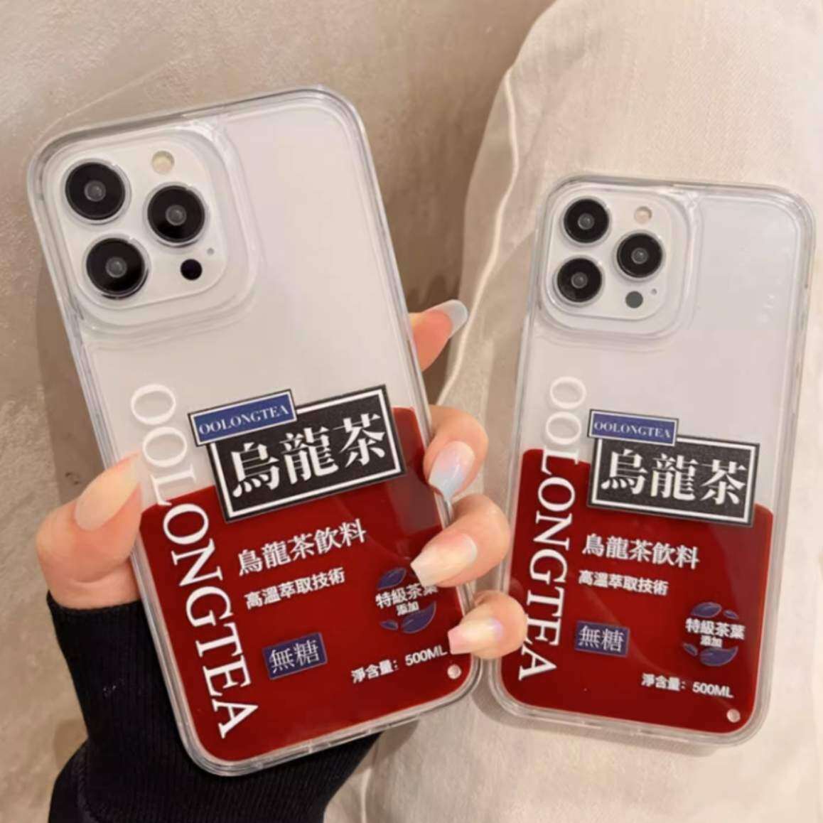 流れるウーロン茶のスマホカバー！