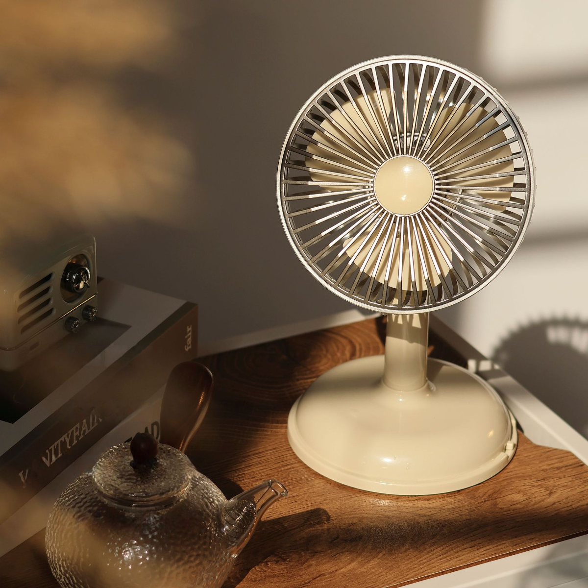 卓上扇風機｜2段階風量調節 type-c充電式 静音 ハンドルデザイン見た目が素敵|undefined
