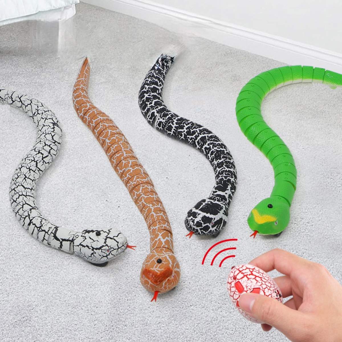 リモコン蛇おもちゃ｜リアルなデザイン いたずらおもちゃ 充電式