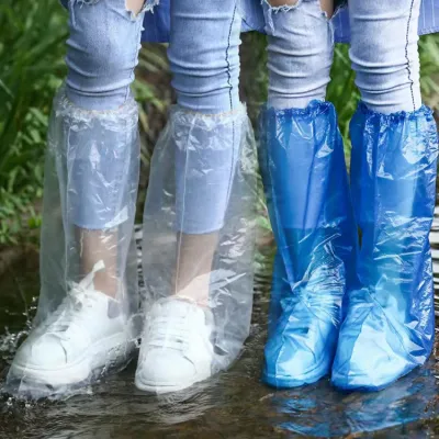 『雨対策』大人用使い捨てレーンシューズ｜ミディアム・ロング丈、携帯便利・防災・豪雨対策