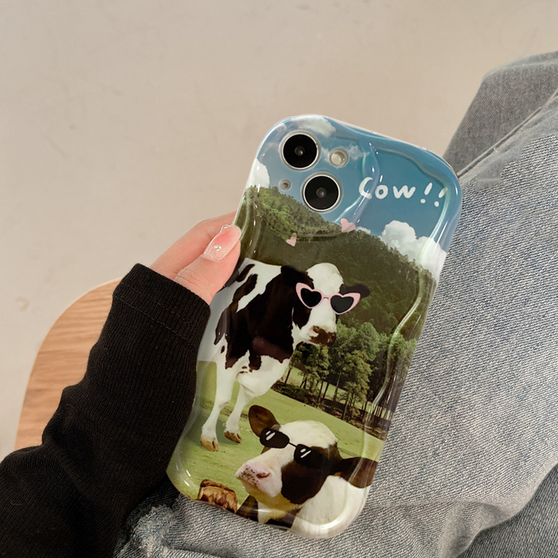 スマホケース｜「iPhone多機種対応」可愛いデザイン・牛・オリジナル・乳牛