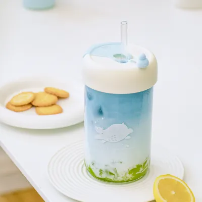 【樹可】ガラスカップ480ml | ストロー＆蓋付き　かわいいクマ　水ボトル、水筒、ジュースカップ　夏に最適！