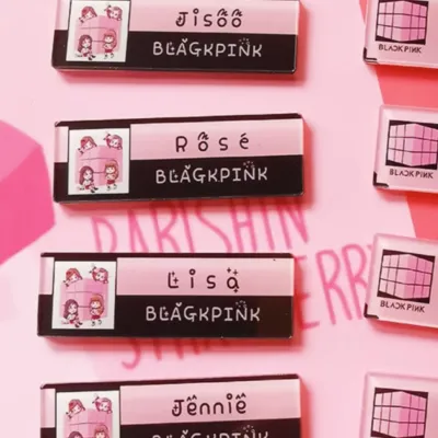 blackpinkのブローチ｜応援用アクリルブローチ