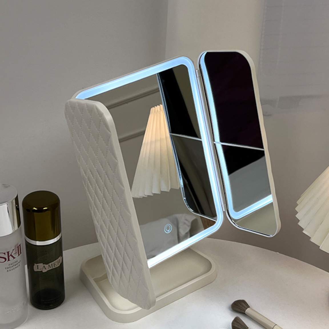  ledライト付き 三面鏡｜化粧鏡 タッチパネル 折りたたみ式 180°回転 角度自由調整 |undefined