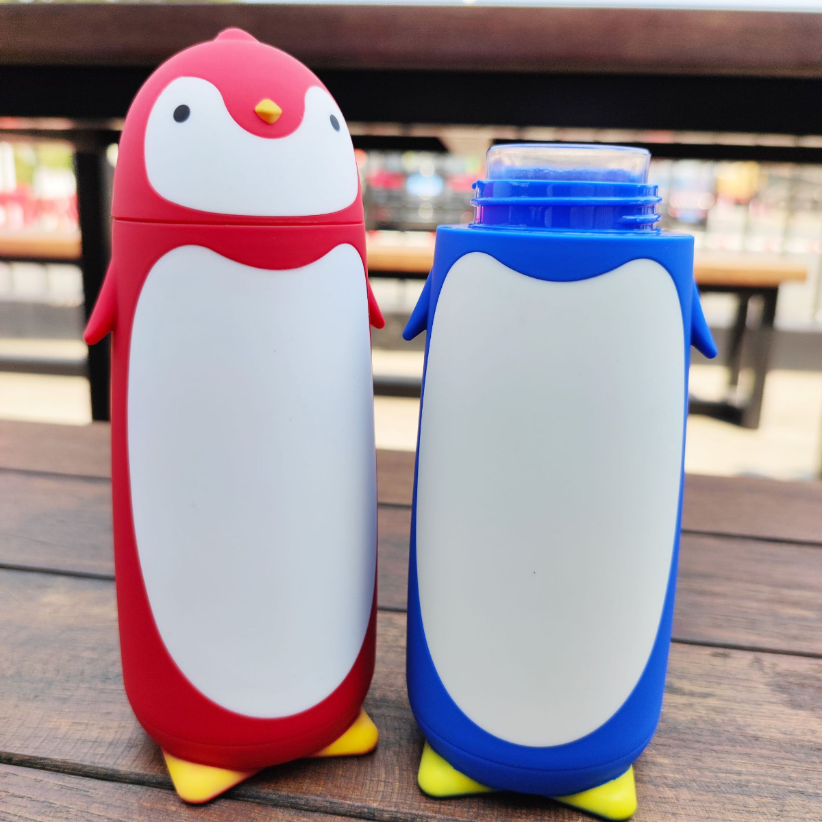 ペンギンをモデルした水筒｜かわいいデザイン・容量300ml・71×186mm・実用的！|undefined