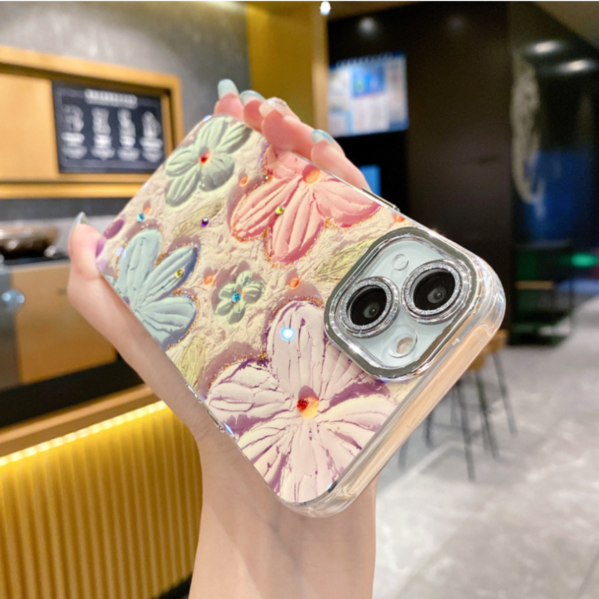 スマホケース｜可愛い・iPhone多機種対応・メッキ・カメラレンズまでカバー・薄型・落下防止・ファッションアップ！|undefined