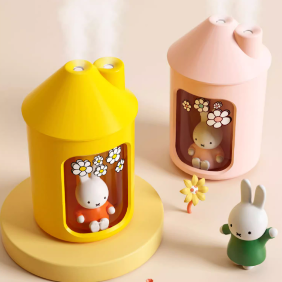 小屋形加湿器450ml｜可愛いウサギフィギュア入り、霧がチムニーから噴出する！卓上サイズ・モード3つ・柔らかいナイトライト機能|undefined