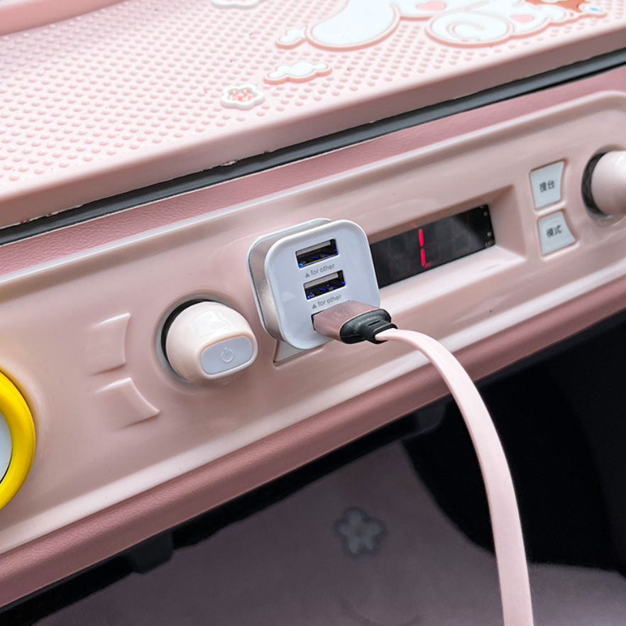 3in1アダプター｜車用・USB・3台同時に充電できる・多機能・コンパクト|undefined