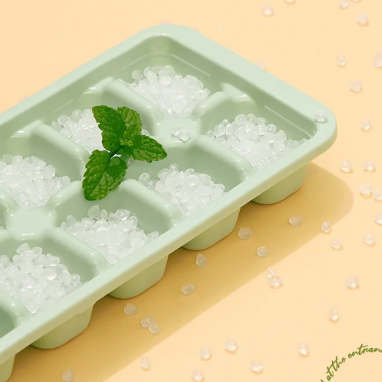 製氷皿|家庭用・子供用・押し出し式・ベビーフード用・ お茶やお酒用氷が作れる・取り出しやすい|undefined
