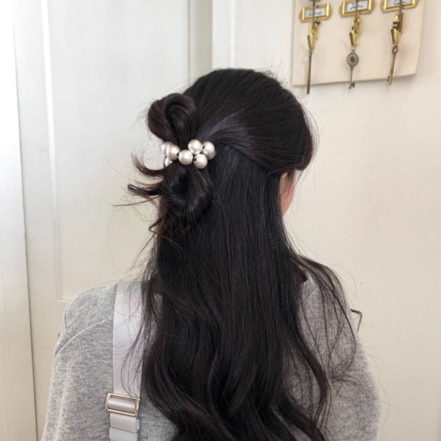 ヘアゴム｜レディース向け・シュシュ・パールデザイン・高いポニーテール・ヘアアクセサリー|undefined