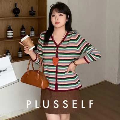 PLUSSELF トップス｜大きいサイズ・カラフルストライプ・Vネック・長袖ニット・着痩せ・春