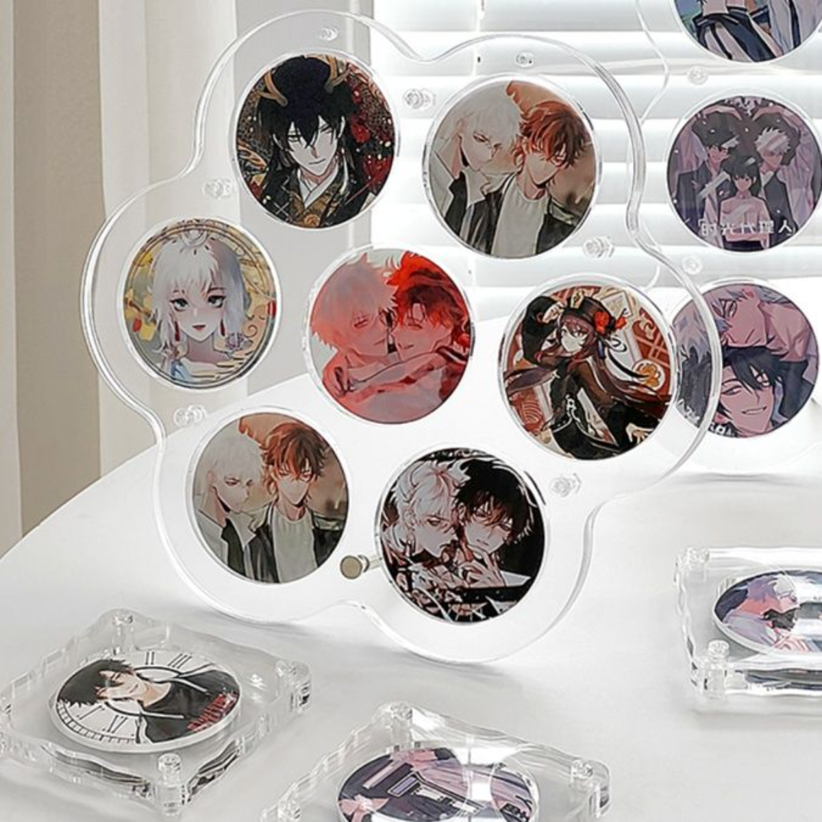 バッジ収納｜アクリル製・バッジディスプレイスタンド・収納ボックス・防塵・アニメグッズ・展示用・推し活|undefined