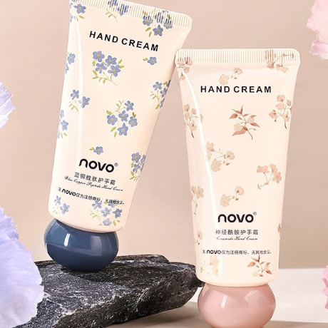 【NOVO】ハンドクリーム｜保湿・潤い・小サイズ60g・乾燥やひび割れを防ぎ・手のしわを薄く・香り|undefined