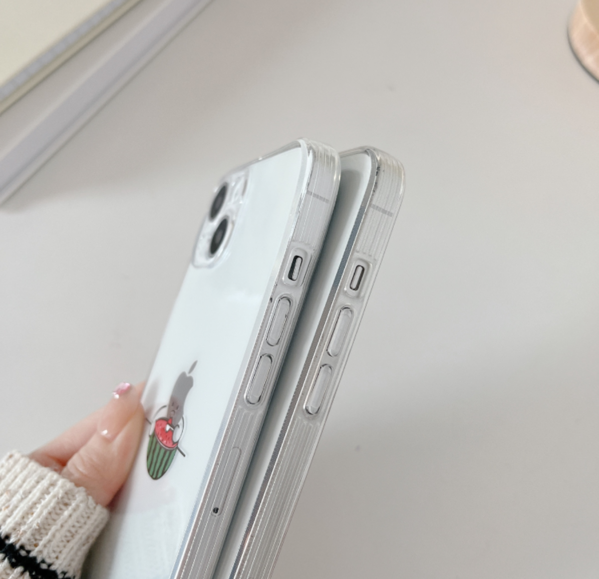 『人気商品』アップルアイコンがスイカを食べる？！クリアiPhoneスマホケース｜美味しいスイカはご愛用のスマホにもシェア(笑)|undefined
