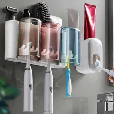 Explore カップ・歯磨き粉絞り器セット｜逆さまのカップデザインはカバーとして機能し、素早く水が切れます。