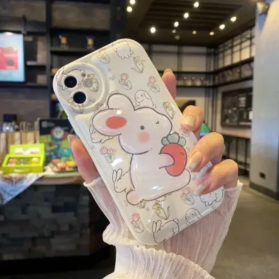 「🥕スタンド」ウサギ柄iPhone対応スマホケース｜エアバック耐衝撃