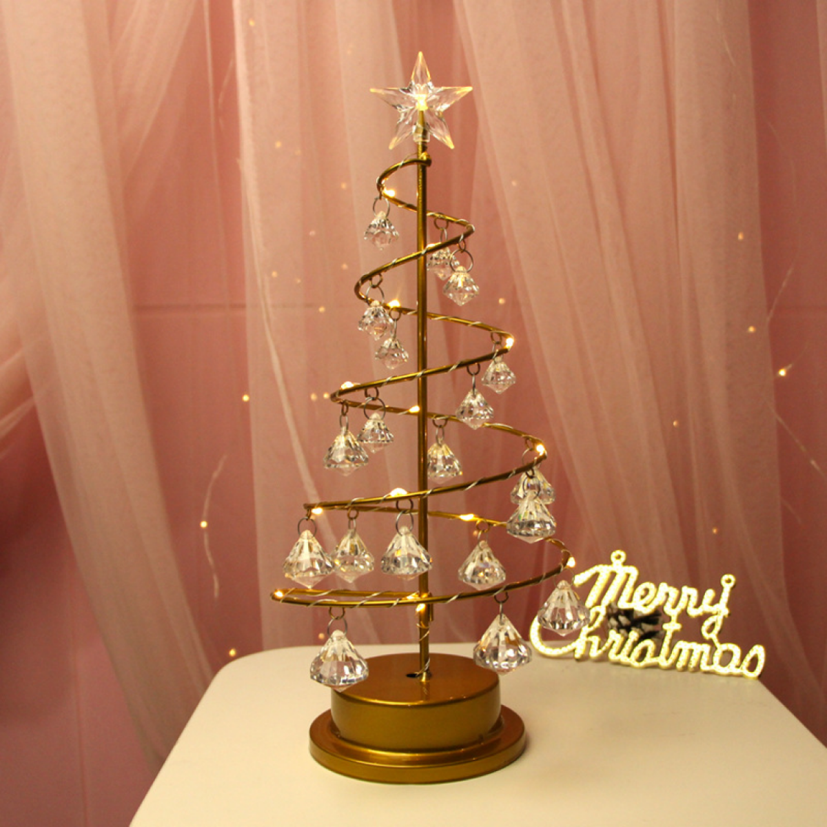 「プレゼントとして最適です」 きらきらと光るクリスマスツリー ｜楽しく幸せなクリスマスでありますように|undefined