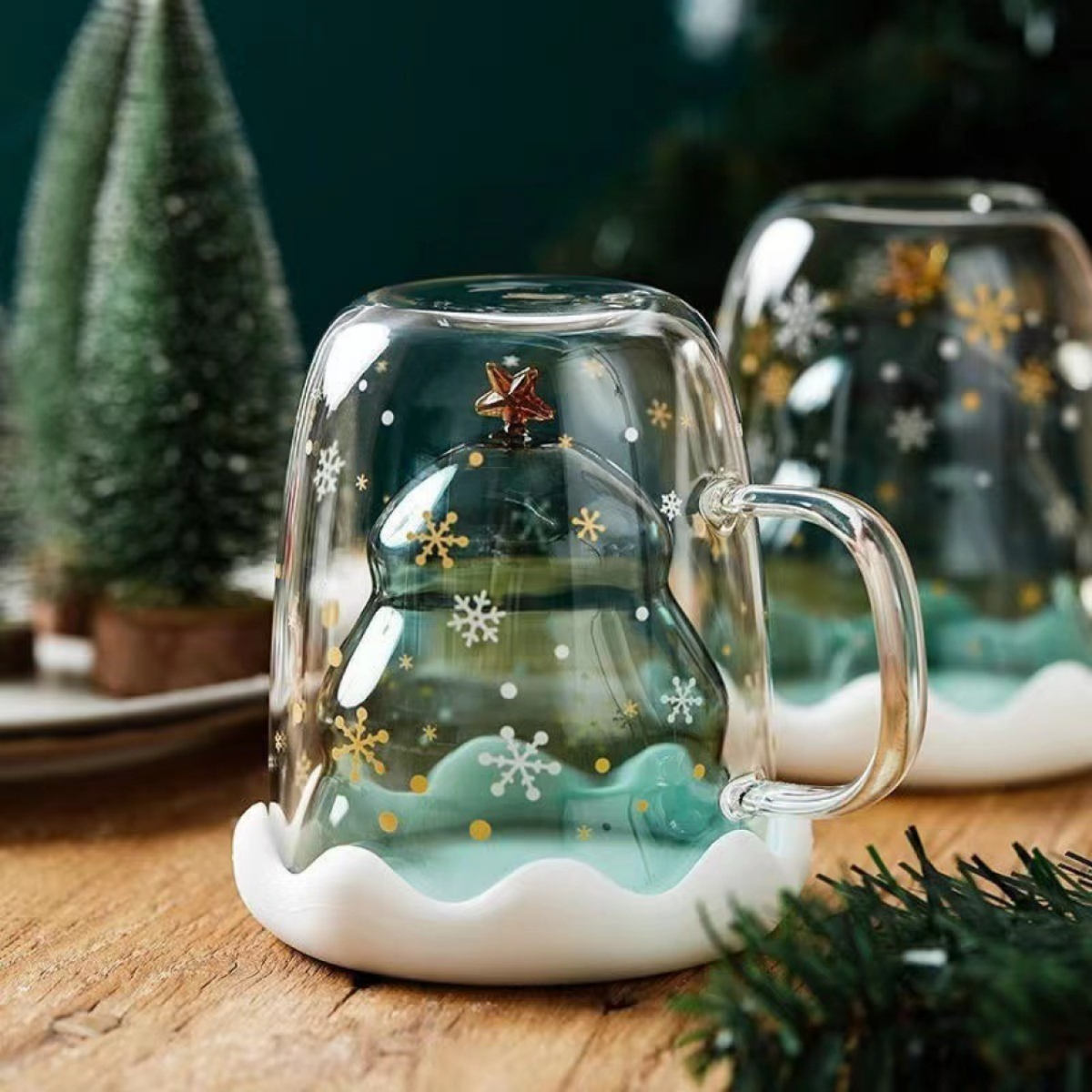 「冬のプレゼント・メリークリスマス」 クリスマスコーヒーマグホリデーカップ ｜暖かいコーヒーを飲んで、最愛の親友たちに一緒に過ごしよう|undefined