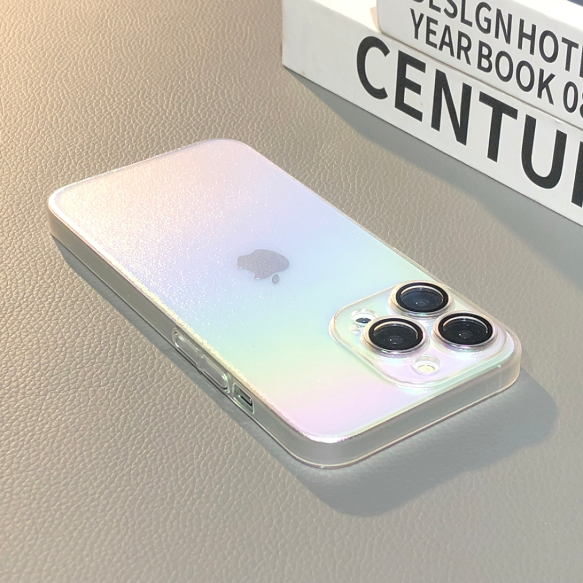 「透明なグラデーション色」 クリアハードiPhone対応スマホケース （14も対応） ｜スタイリッシュ風　ファッションと最適|undefined