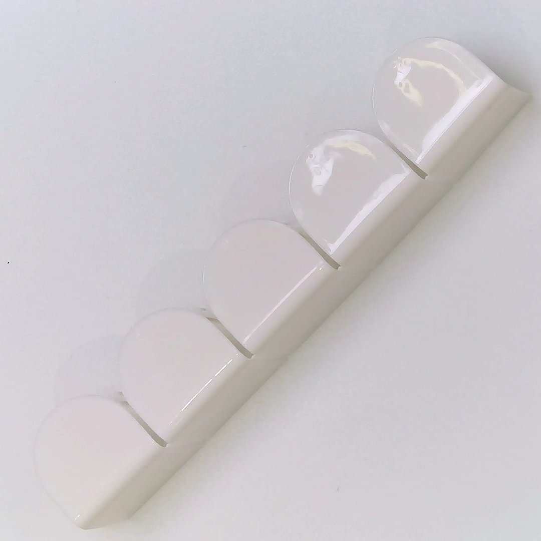 化粧水ホルダー｜洗顔フォームや化粧水をスッキリとまとめることができます。|undefined